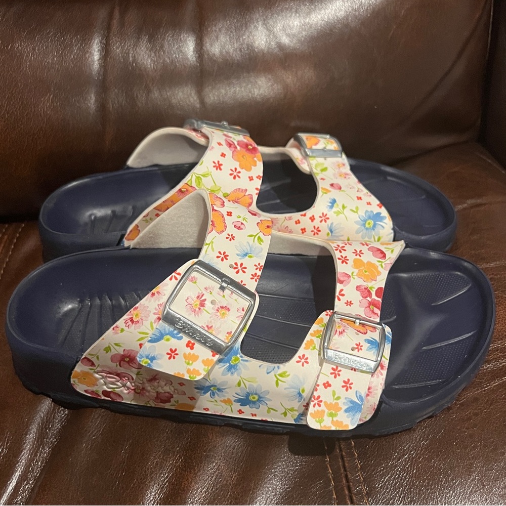 NEW Birki’s by Birkenstock Magic Flowers Beach Sandals - Size EU 39 US 8-8 1/2